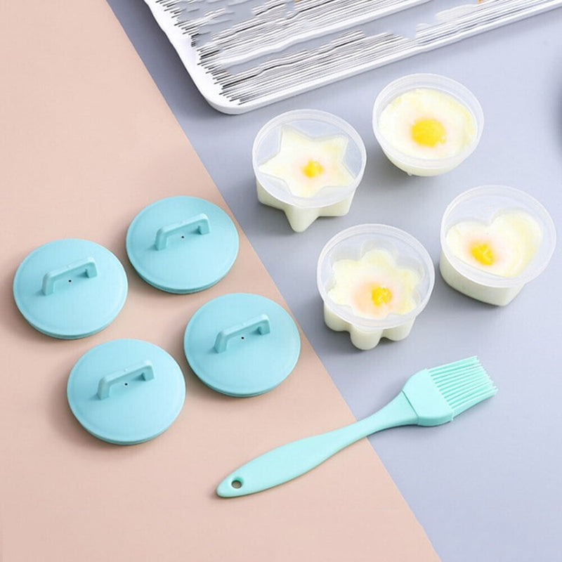 4pcs Cute Egg Boiler Cooker Plastic Egg Poacher Mold Set with Brush (Green)
