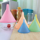 5Pcs/Set Plastic Liquid Oil Funnel Colorful Kitchen Sizes Tools 5 Hot CL W6G7