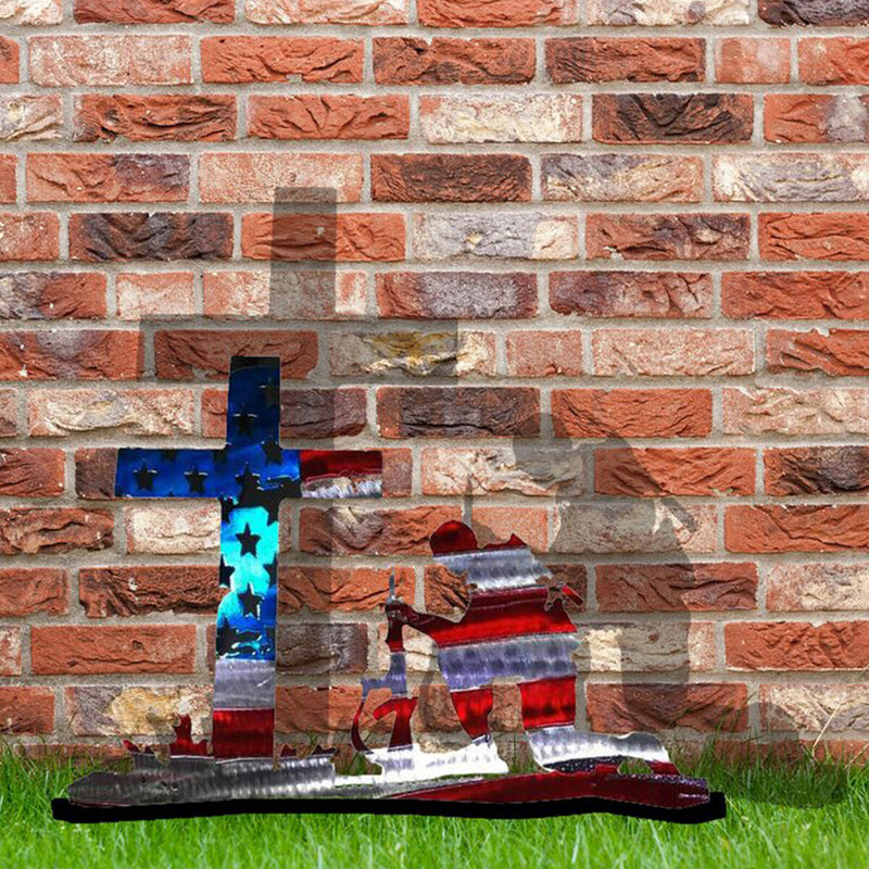 Kneeling Soldier Weathered Flag Iron Statue Garden Yard Decor Art Decorations