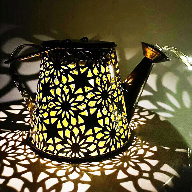 LED Solar Watering Can Lamp Garden Art Metal Iron Kettle Light (B Hook Up) Newly