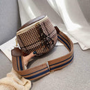 Fashion Woolen Messenger Bag Women Semicircle Wide Shoulder Bags (Brown)