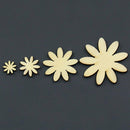 Pack of 50 Mixed Size Wooden Flower Shape Embellishments for DIY Decoration J5W3