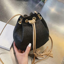 Straw Tassel Bucket Sling Shoulder Bags Women Messenger Handbags (Black)