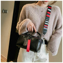 Korean Version Of the Fashion Wild Messenger Bag Mini Retro Handbag Shoulde