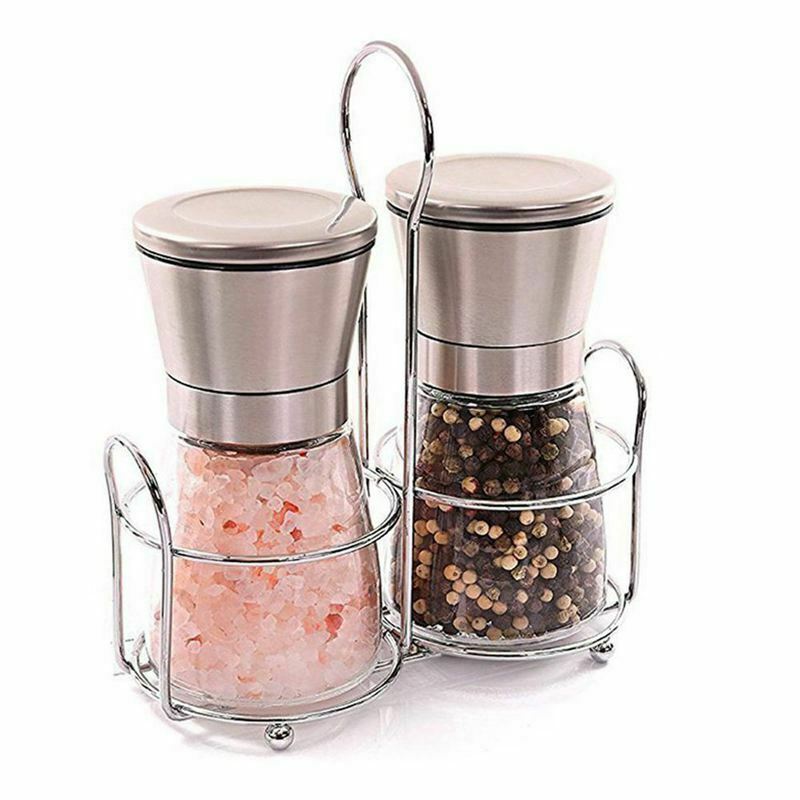 1 Set of two salt and pepper mills, ground with this salt and pepper set ma
