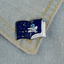 Creative Astronaut Brooch Universe in Book Badge Jacket Backpack Pins Decor A