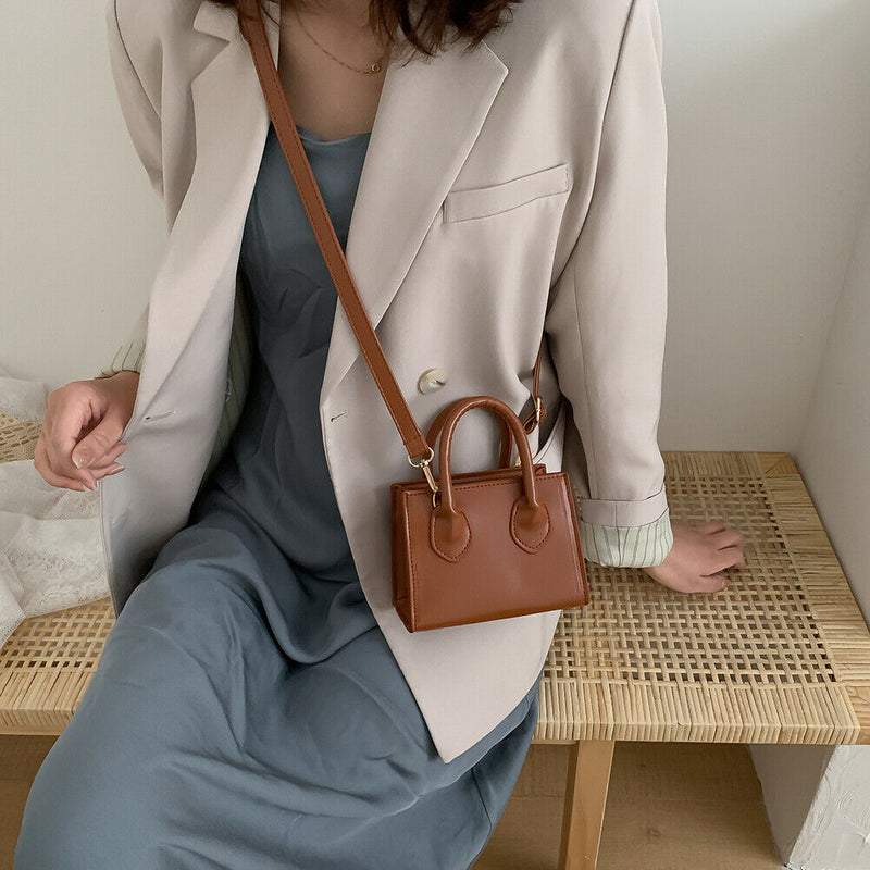 Fashion Solid Women Shoulder Handbag PU Totes Crossbody Bags (Light Brown)