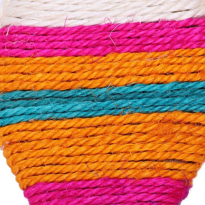 Sisal Rope Fish Shaped Cat Kitten Hanging Scratcher (Random Color)