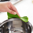 Silicone Soup Liquid Water Pan Cooking Funnel Gel Edge Deflector Tool Po AZK