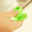 Microwave Oven 2 Fingers Hot Bowl Holder Dish Clamp Pot Pan Gripper Clip A
