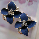 Elegance women's earrings with rhinestones camelia shaped cute pierced earr E5P6