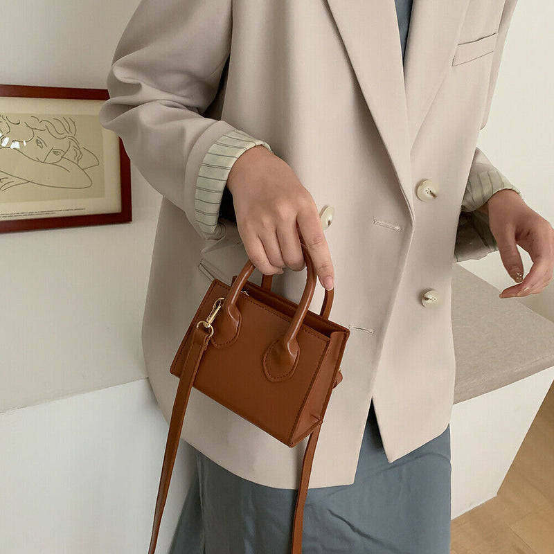 Fashion Solid Women Shoulder Handbag PU Totes Crossbody Bags (Light Brown)