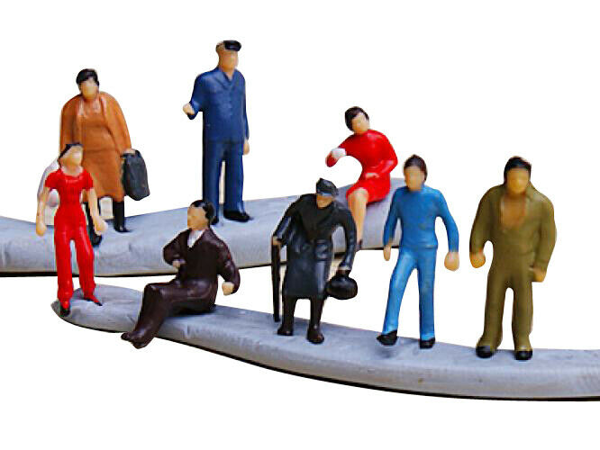 People Figures Bench Models 1:100 Lamppost Lights for Garden Park Landscape