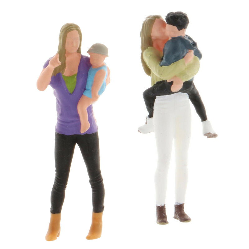 2Pcs 1/64 Mini Mother and Child People Building Sand Table Layout Ornaments