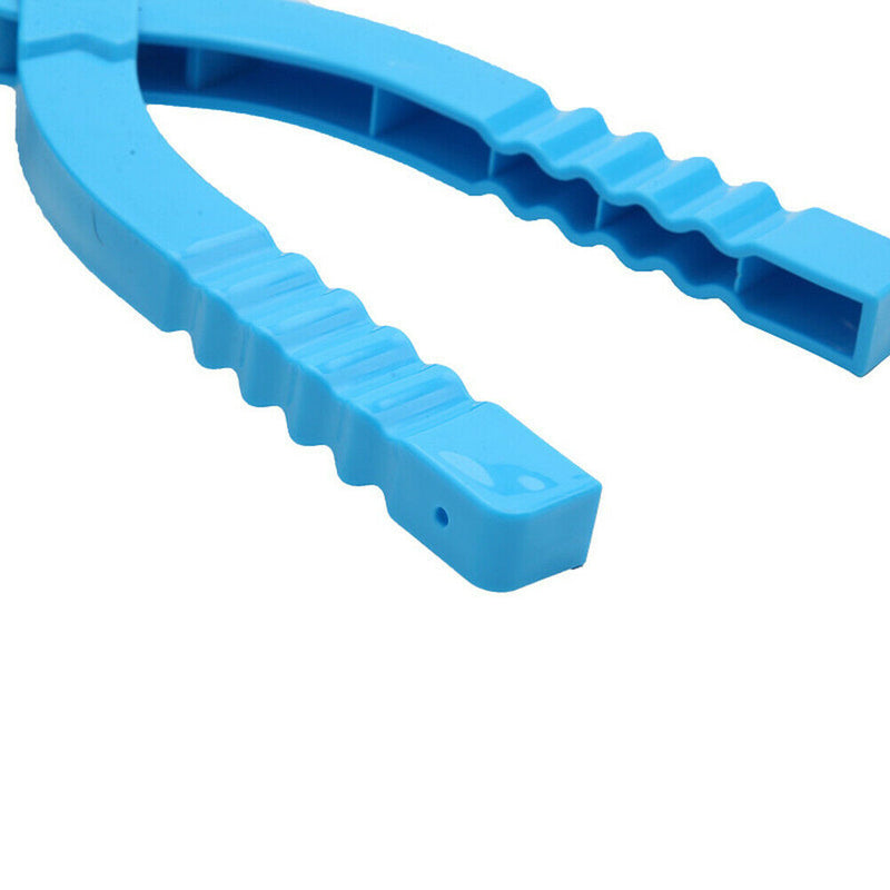 Plastic Snowball Maker Clip Kids Snow Sand Ball Mold Children Toys (A)