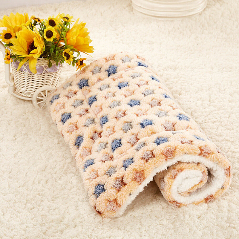 Dog Cat Blanket Pet Cushion Bed Soft Velvet Winter Warm Sleep Mat(Brown L)