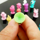 10x Plastic Small Sucker Holder Hooks Kids Toys Cartoon Sucker D6K9 C6V5