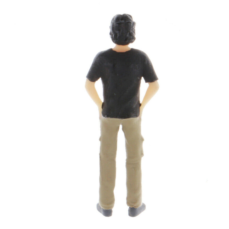 1:64 Figures Diorama Repair Factory Middle-aged Uncle Both hands in pocket