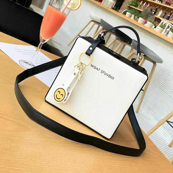 Black white new Small Bag female version of high quality PU fashion beautif F6Z7