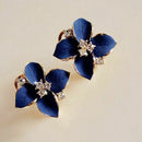 Elegance women's earrings with rhinestones camelia shaped cute pierced earr E5P6