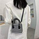 Retro Plaid Shoulder Crossbody Bag Women PU Portable Totes Handbags (Black)