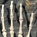 2pcs/1Pair Plastic Skeleton Hands Haunted House for Halloween Props Decoratio Gw