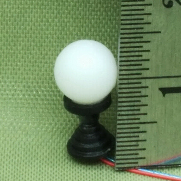 10Pc Street Light Leds Lamp Post for Train Park LANDSCAPE Layout Decor 1:100