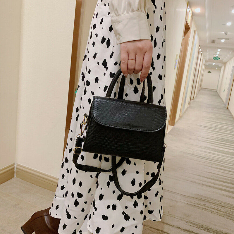 Women Leather Pure Shoulder Handbags Flap Crossbody Messenger Bags (Black)