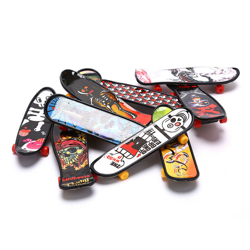 Plastic Mini Skate Finger Skateboarding Fingerboard Novelty Toys For Boys Gi Hn