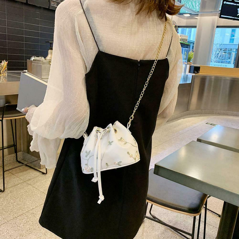 Lace Flower Print Shoulder Handbags Women Drawstring Crossbody Bags (White)