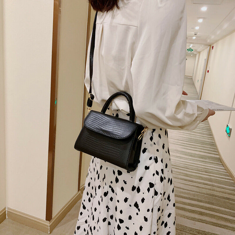 Women Leather Pure Shoulder Handbags Flap Crossbody Messenger Bags (Black)