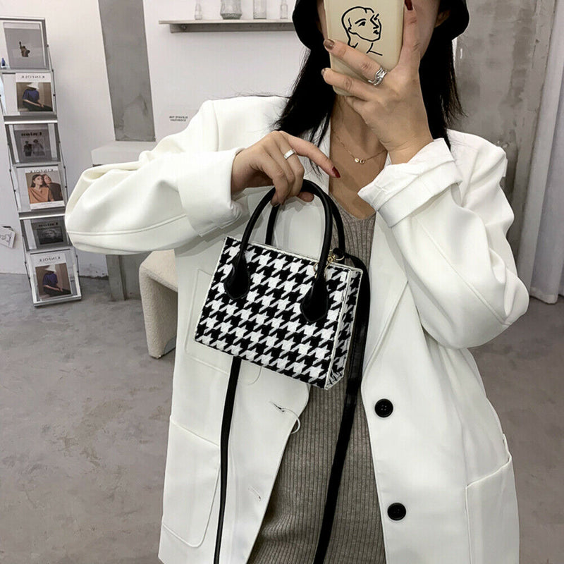 Retro Plaid Shoulder Crossbody Bag Women PU Portable Totes Handbags (Black)