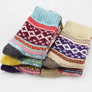 1 Pair Womens Thicken Warm Socks Boho Winter Mid High Retro Socks Random Color