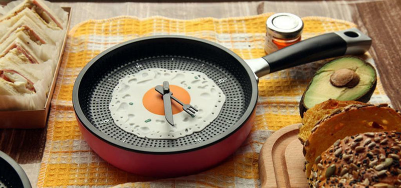 Fried Egg Frying Pan Wall CLOCK Novelty Cutlery Kitchen Cafe DIY Decoration Red