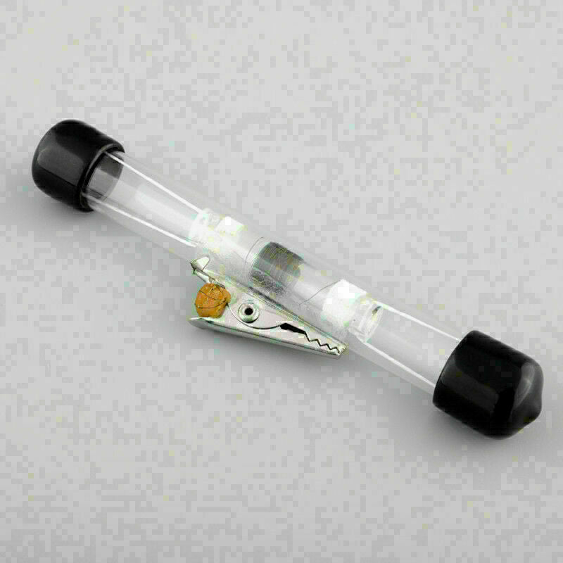 Thread Reel Retractor Invisible Close Up Floating Street U1P1