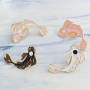 2Pcs Yin-Yang Fish Brooch Badges Enamel Pin Black White Pink Carp Koi Brooc N9B1