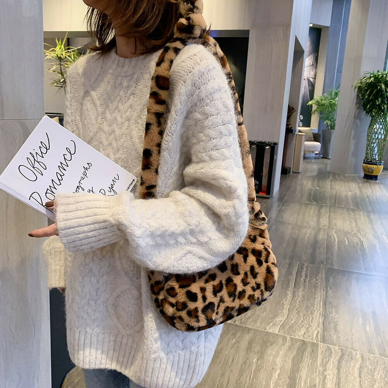 Fashion Leopard Print Crossbody Bag Women Plush Autumn Winter Pouch (Brown)