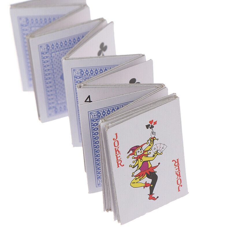 4*3cm Portable Mini Playing Cards Keychain Small Poker Board Game Key Chain FT