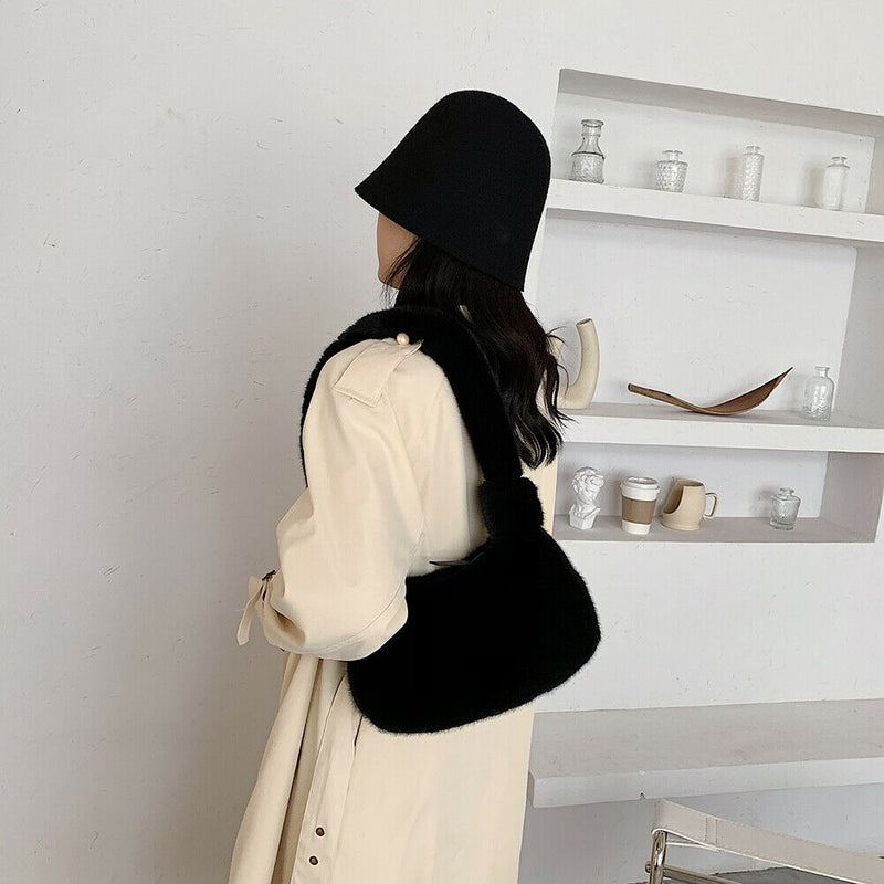 Women Fluffy Shoulder Bag Solid Plush Handbags Female Winter Totes (Black)