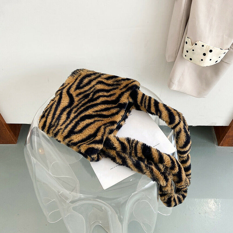 Plush Shoulder Bag Women Winter Fashion Animal Pattern Handbags (Yellow)