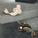 2Pcs Yin-Yang Fish Brooch Badges Enamel Pin Black White Pink Carp Koi Brooc N9B1