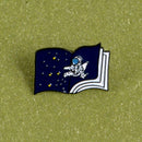 Creative Astronaut Brooch Universe in Book Badge Jacket Backpack Pins Decor