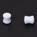 Pair of Solid Saddle Ear Plugs /Tunnel Gauges Earlet Eyelet Piercing JewelryP4F5