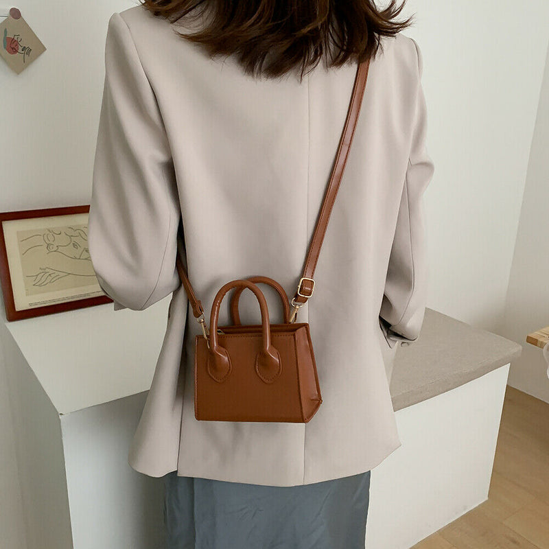 Fashion Solid Women Shoulder Handbag PU Totes Crossbody Bags (Light Brown)