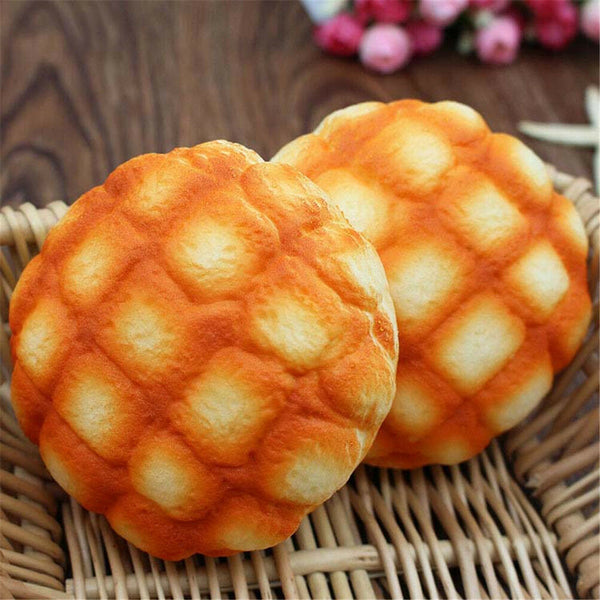 1PC 10CM Slow Rising Jumbo   Pineapple Buns Toys Soft Hand Pillow Bread FTME