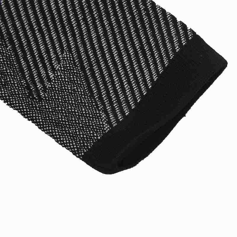 (1 Pair) Plantar Fasciitis Foot Sleeves with Graduated Compression for Men  C1Z2