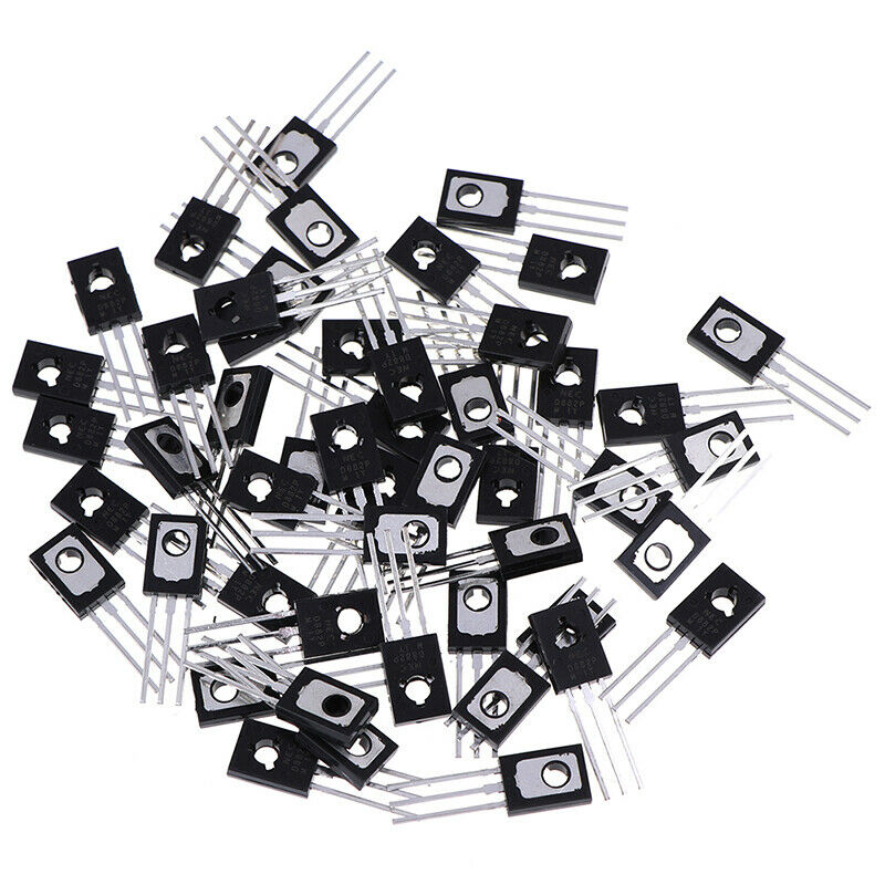 50PCS/Lot Triode Transistor 2SD882 3A/40V TO-126 NPN Power  SE