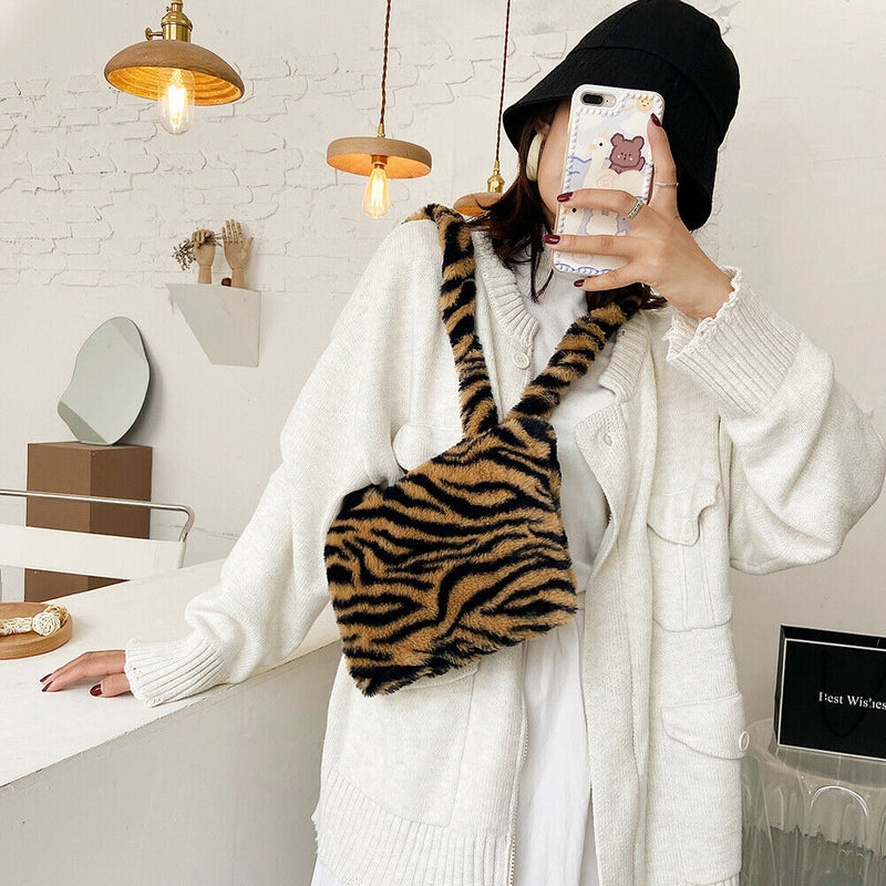Plush Shoulder Bag Women Winter Fashion Animal Pattern Handbags (Yellow)