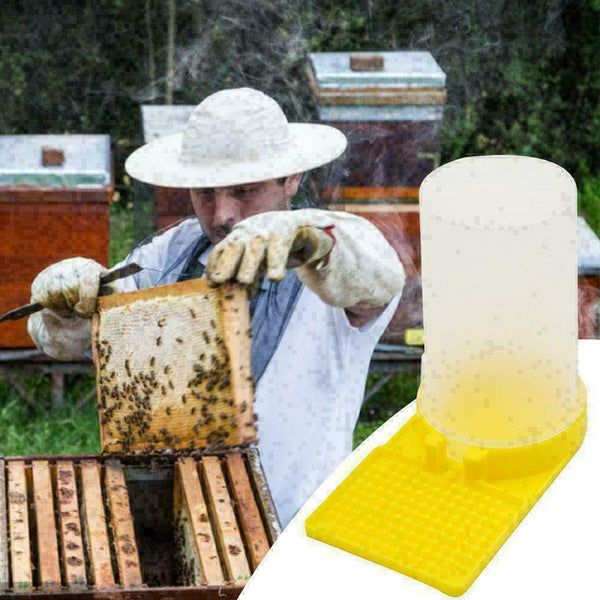 Multifunctional Bee Water Feeder Honeycomb Entrance Safe Tool Feeder O0P4 S N4U1