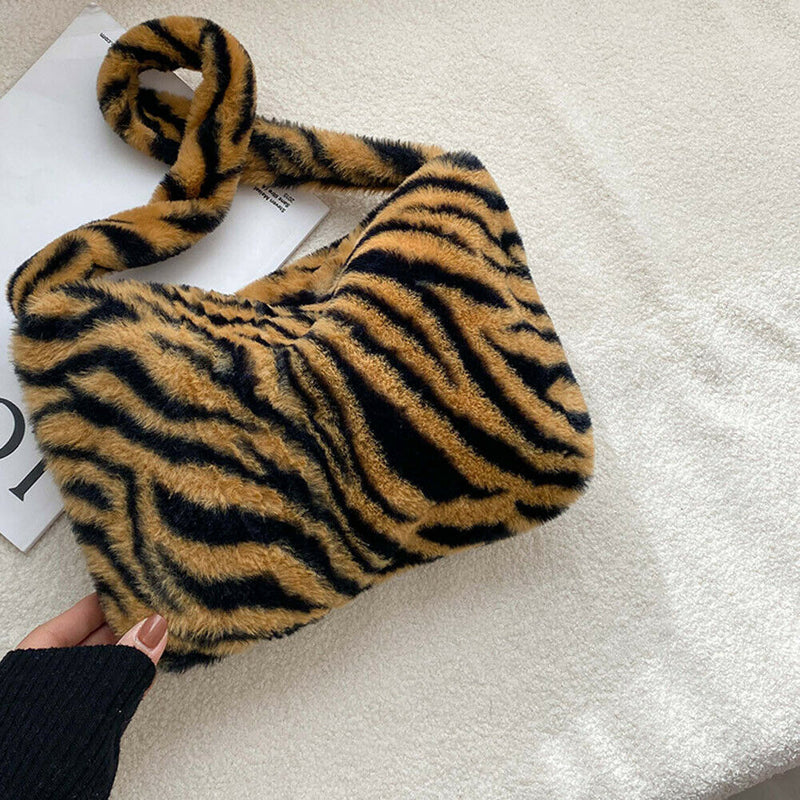 Animal Pattern Shoulder Underarm Bag Women Plush Top-handle Handbag (3)
